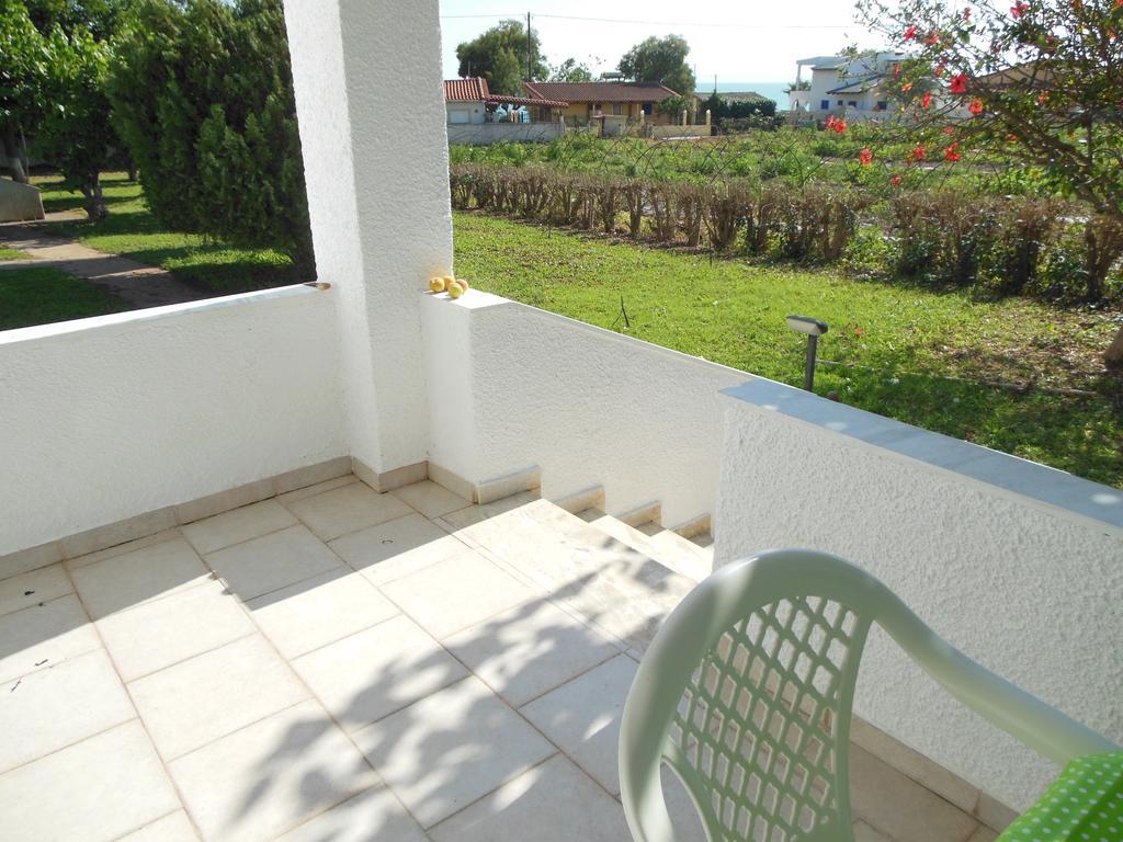 Helonata Apartments Arkoudi Exterior photo