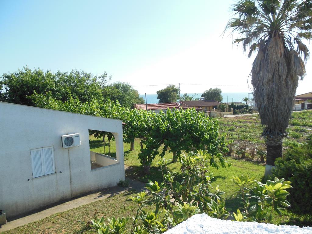 Helonata Apartments Arkoudi Exterior photo